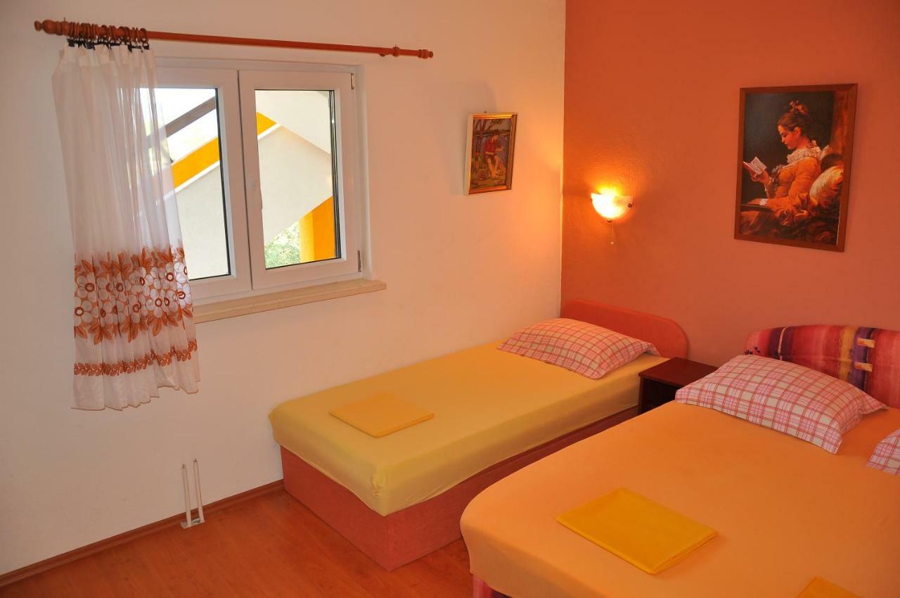 Apartments Villa Annika Слатине Экстерьер фото